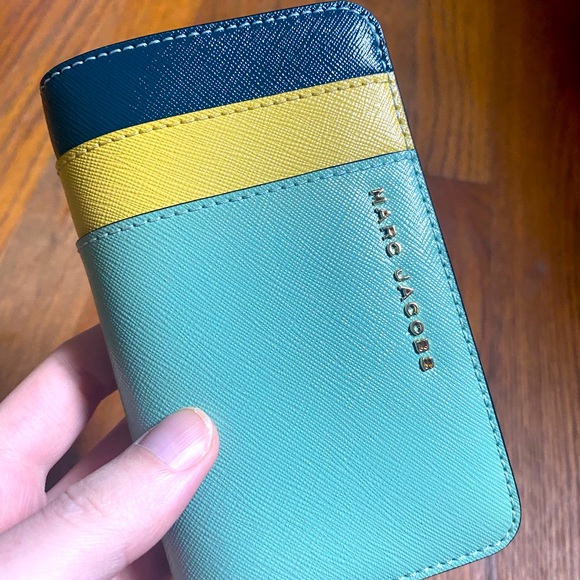 Marc Jacobs Accessories - Brand new never used Marc Jacobs wallet - Limited Edition